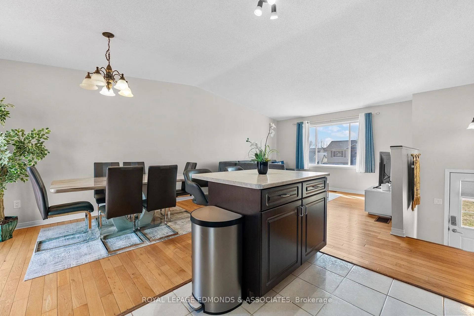 Photo 10 of 8 Gerald Avenue, Petawawa — HOMEH