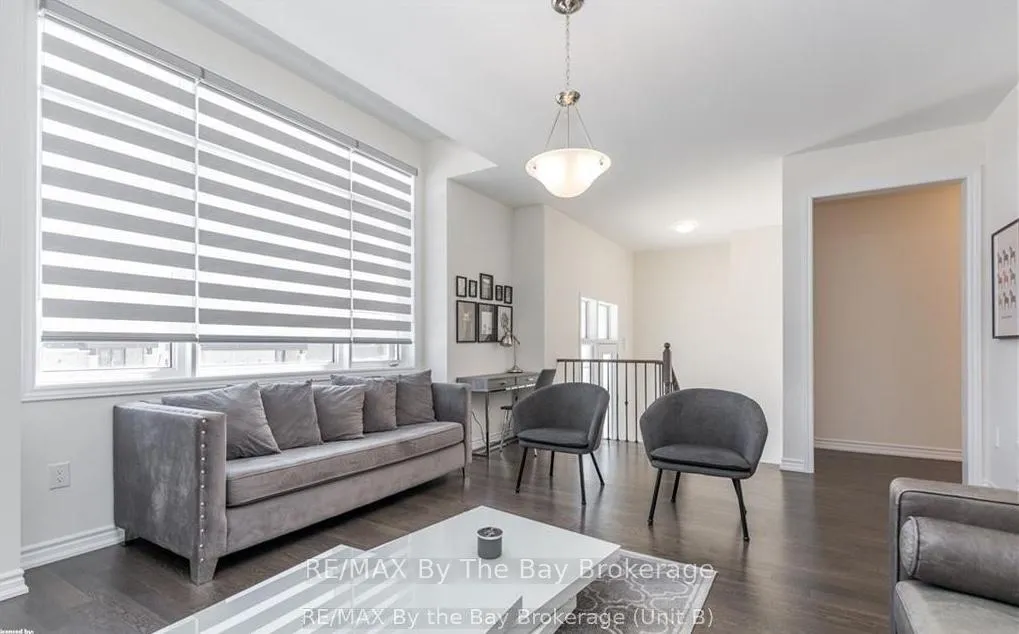 Photo 3 of 85 Sun Valley Avenue, Wasaga Beach — HOMEH
