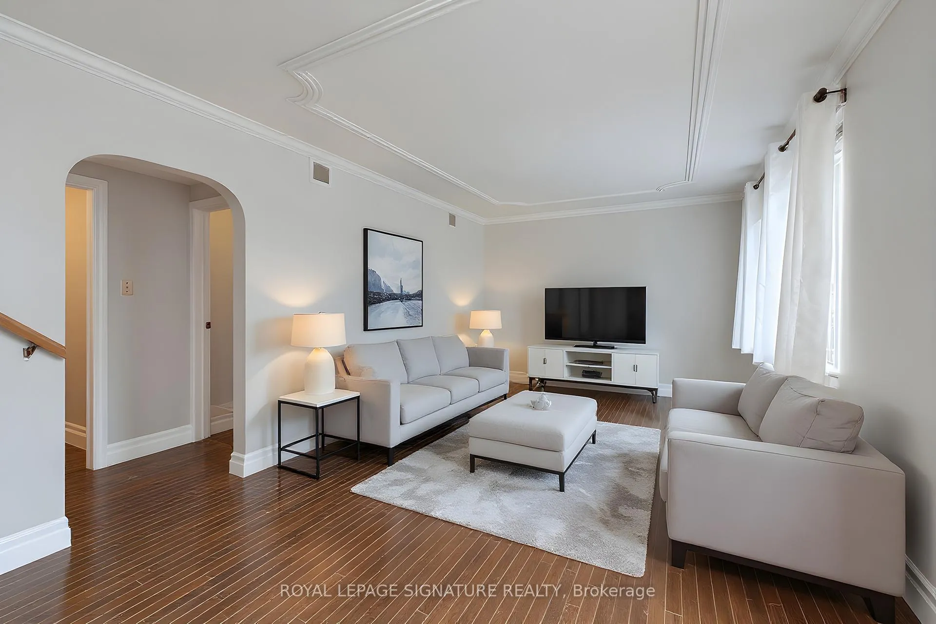 Photo 4 of 839 Stirling Avenue S, Kitchener, Meinzinger — HOMEH
