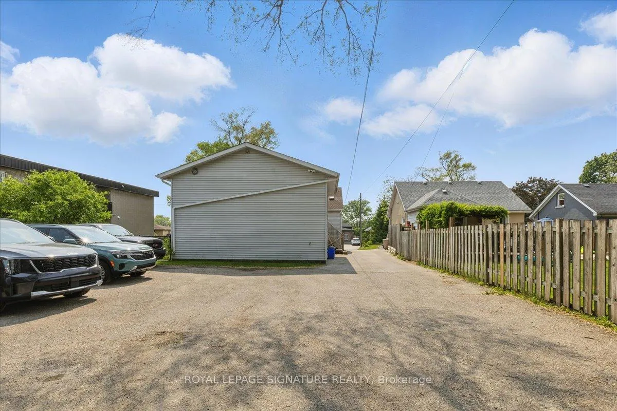 Photo 24 of 839 Stirling Avenue S, Kitchener, Meinzinger — HOMEH