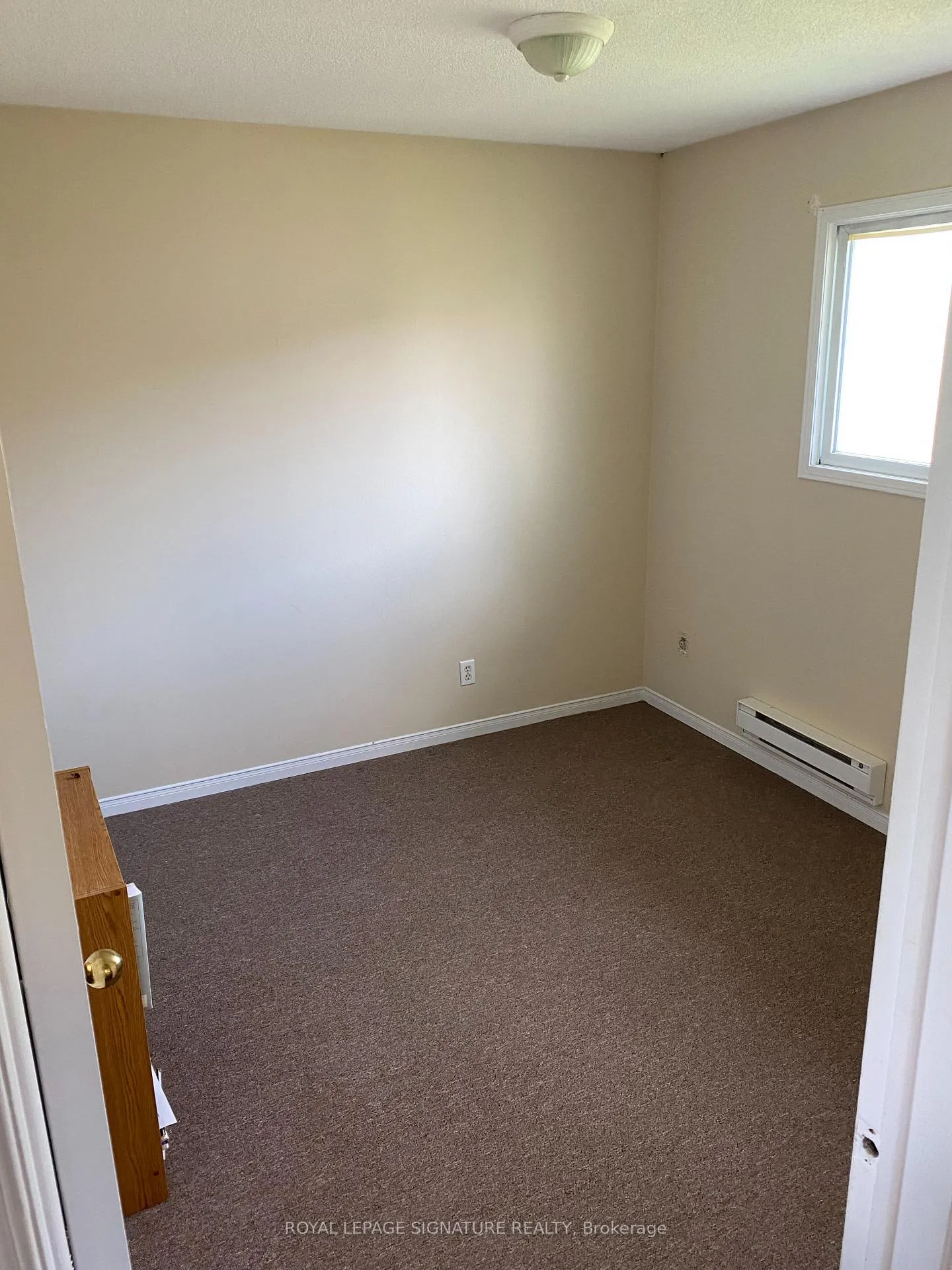 Photo 29 of 839 Stirling Avenue S, Kitchener, Meinzinger — HOMEH