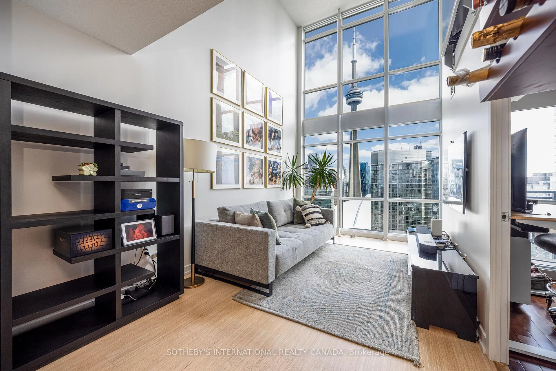 Photo 1 of Unit 4308, 15 Fort York Boulevard, Toronto, Waterfront Communities — HOMEH