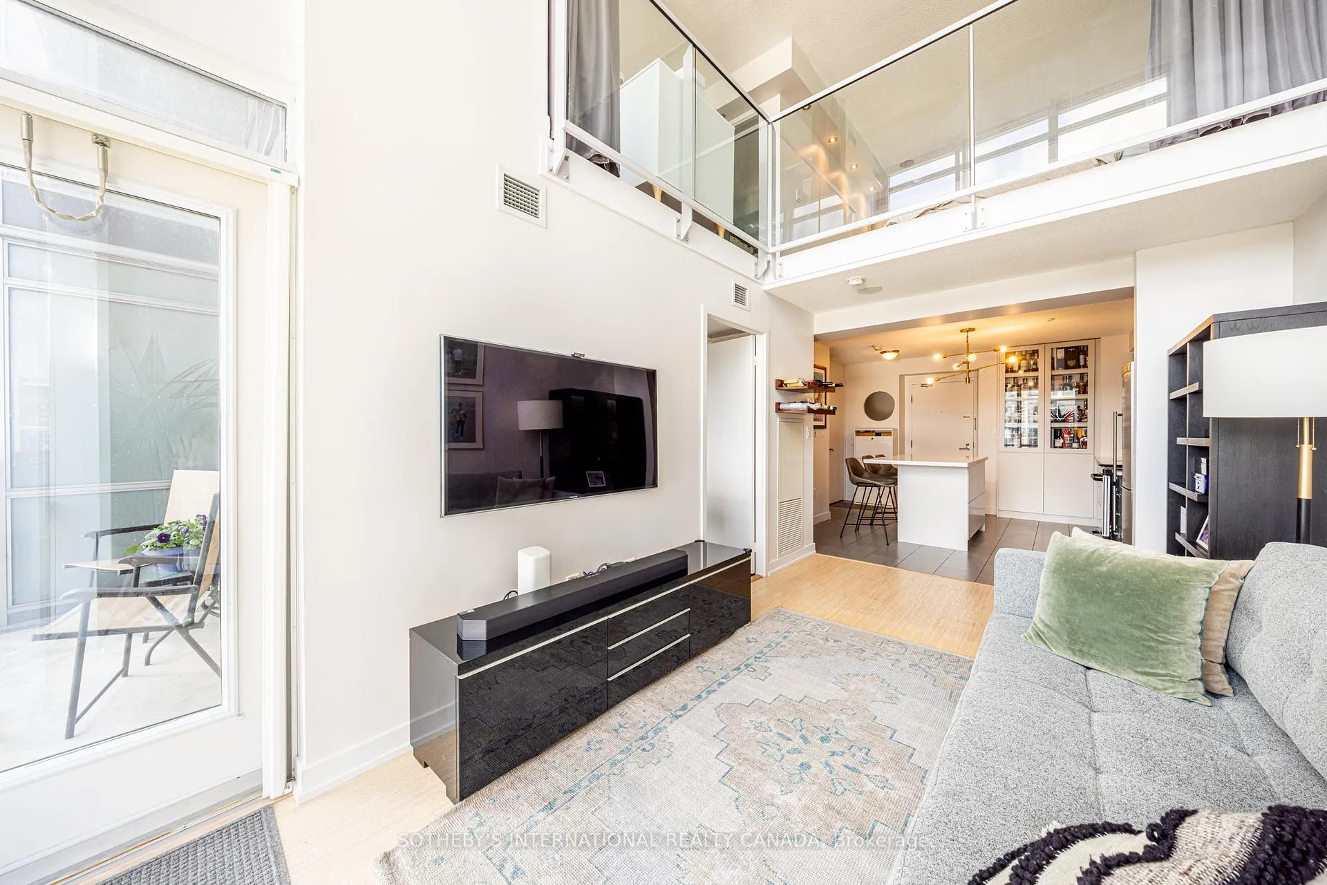 Photo 2 of Unit 4308, 15 Fort York Boulevard, Toronto, Waterfront Communities — HOMEH