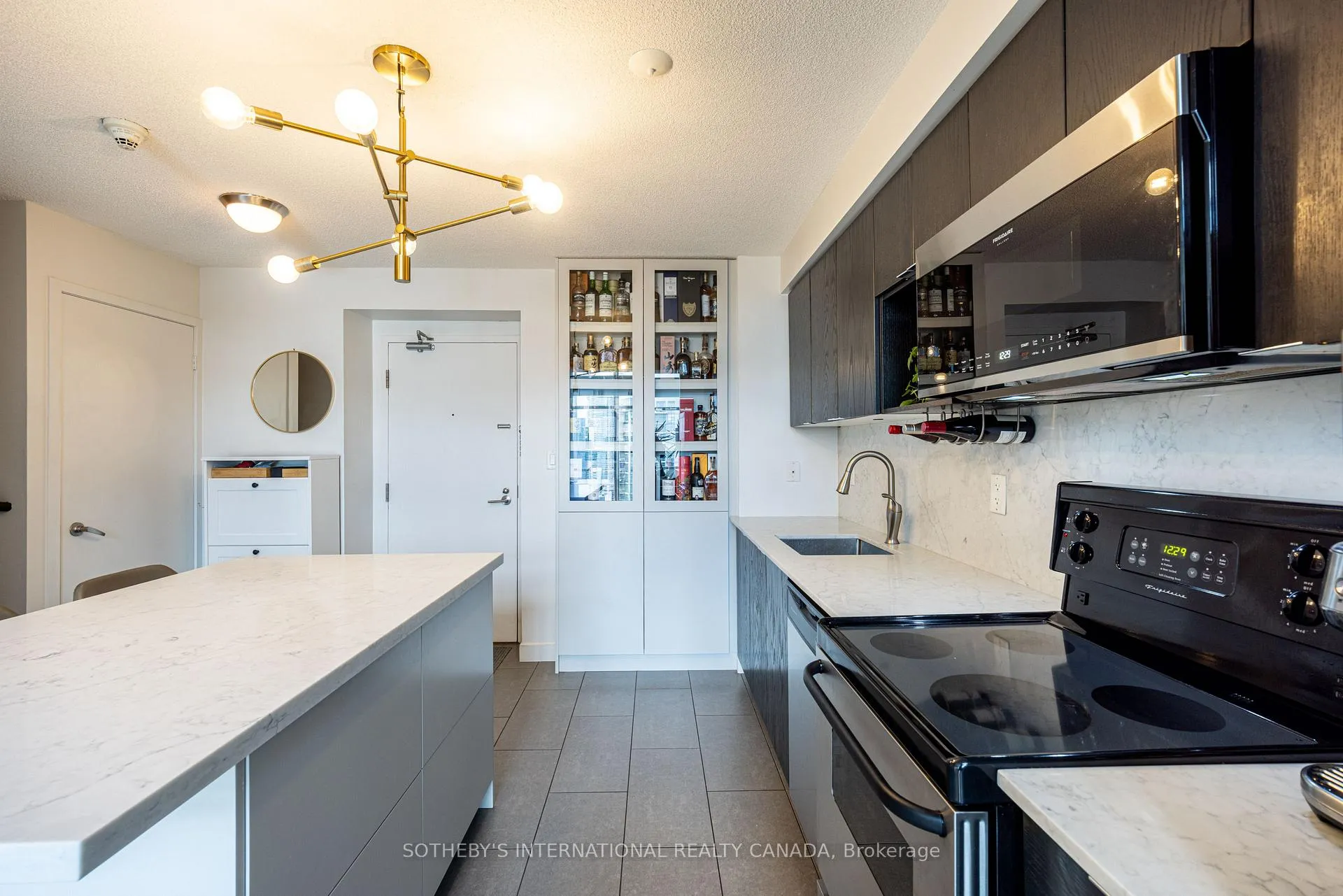 Photo 7 of Unit 4308, 15 Fort York Boulevard, Toronto, Waterfront Communities — HOMEH