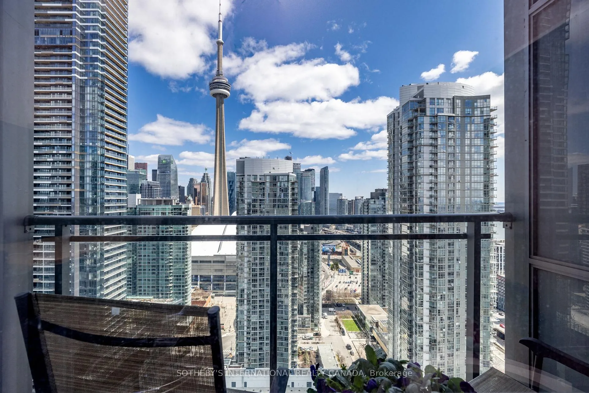 Photo 11 of Unit 4308, 15 Fort York Boulevard, Toronto, Waterfront Communities — HOMEH