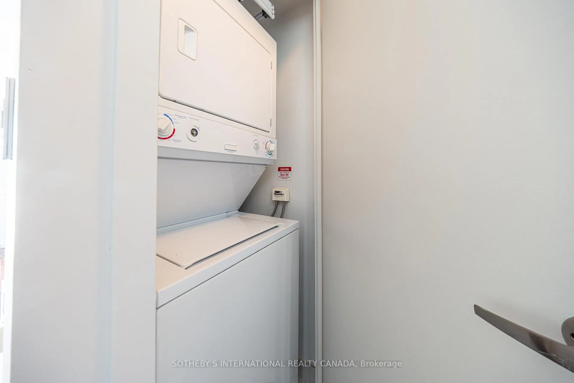 Photo 18 of Unit 4308, 15 Fort York Boulevard, Toronto, Waterfront Communities — HOMEH