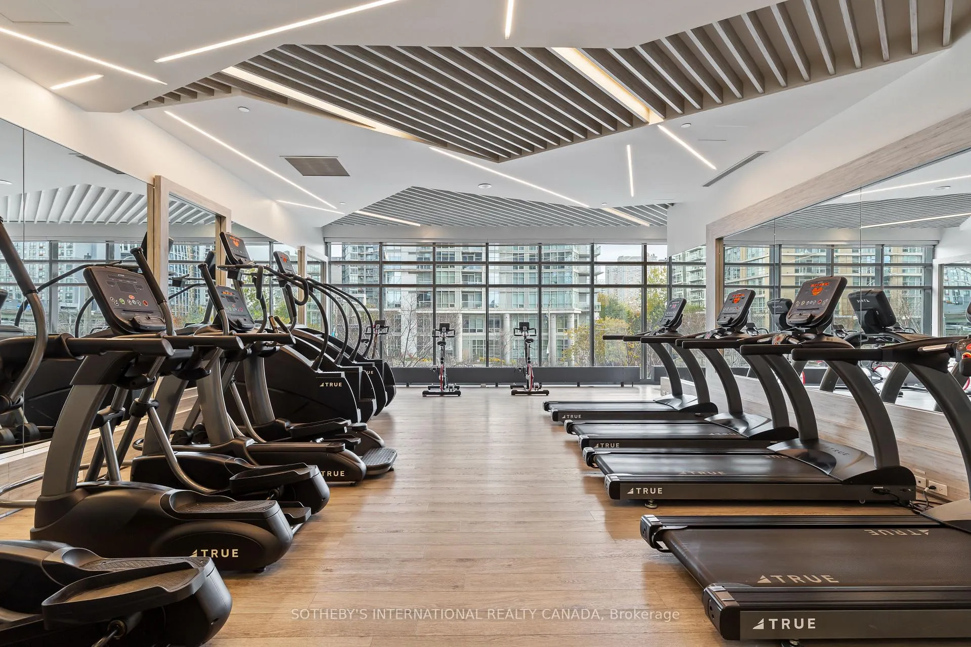 Photo 33 of Unit 4308, 15 Fort York Boulevard, Toronto, Waterfront Communities — HOMEH