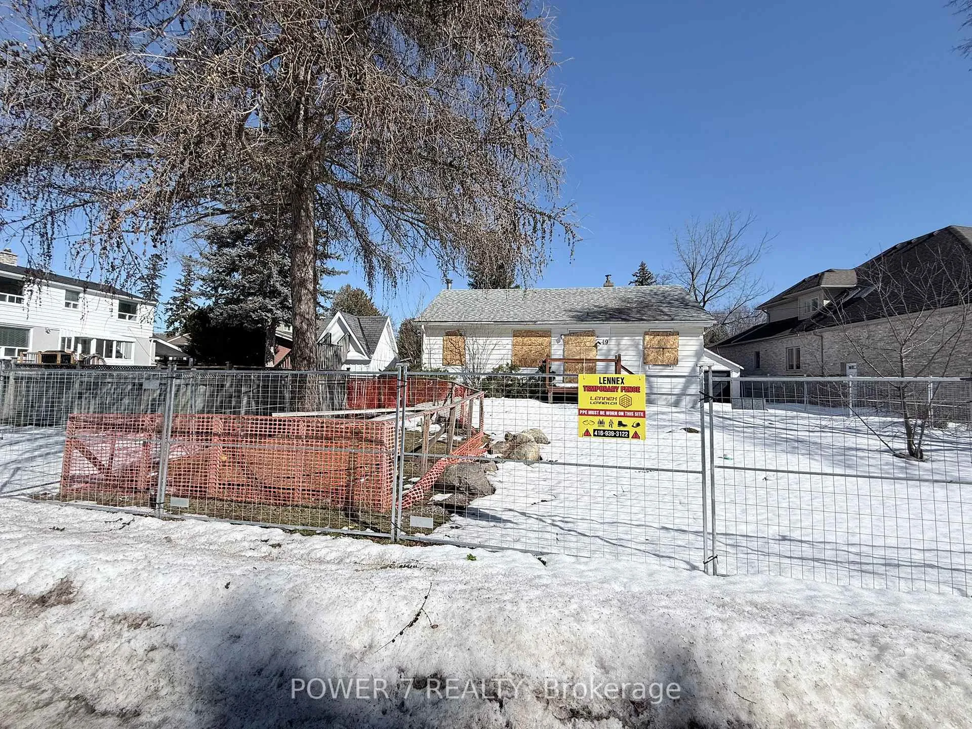 Photo 1 of 49 Reaman Street, Richmond Hill, Mill Pond — HOMEH