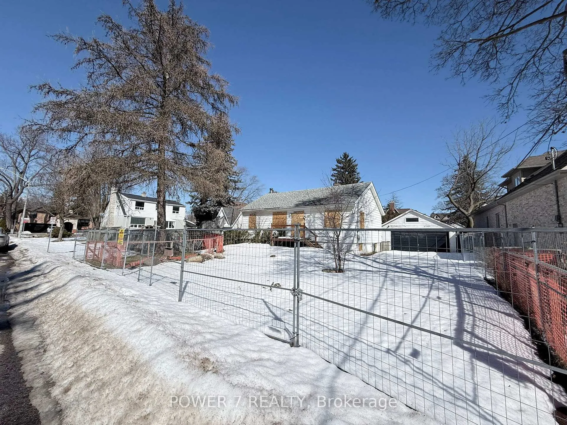 Photo 2 of 49 Reaman Street, Richmond Hill, Mill Pond — HOMEH