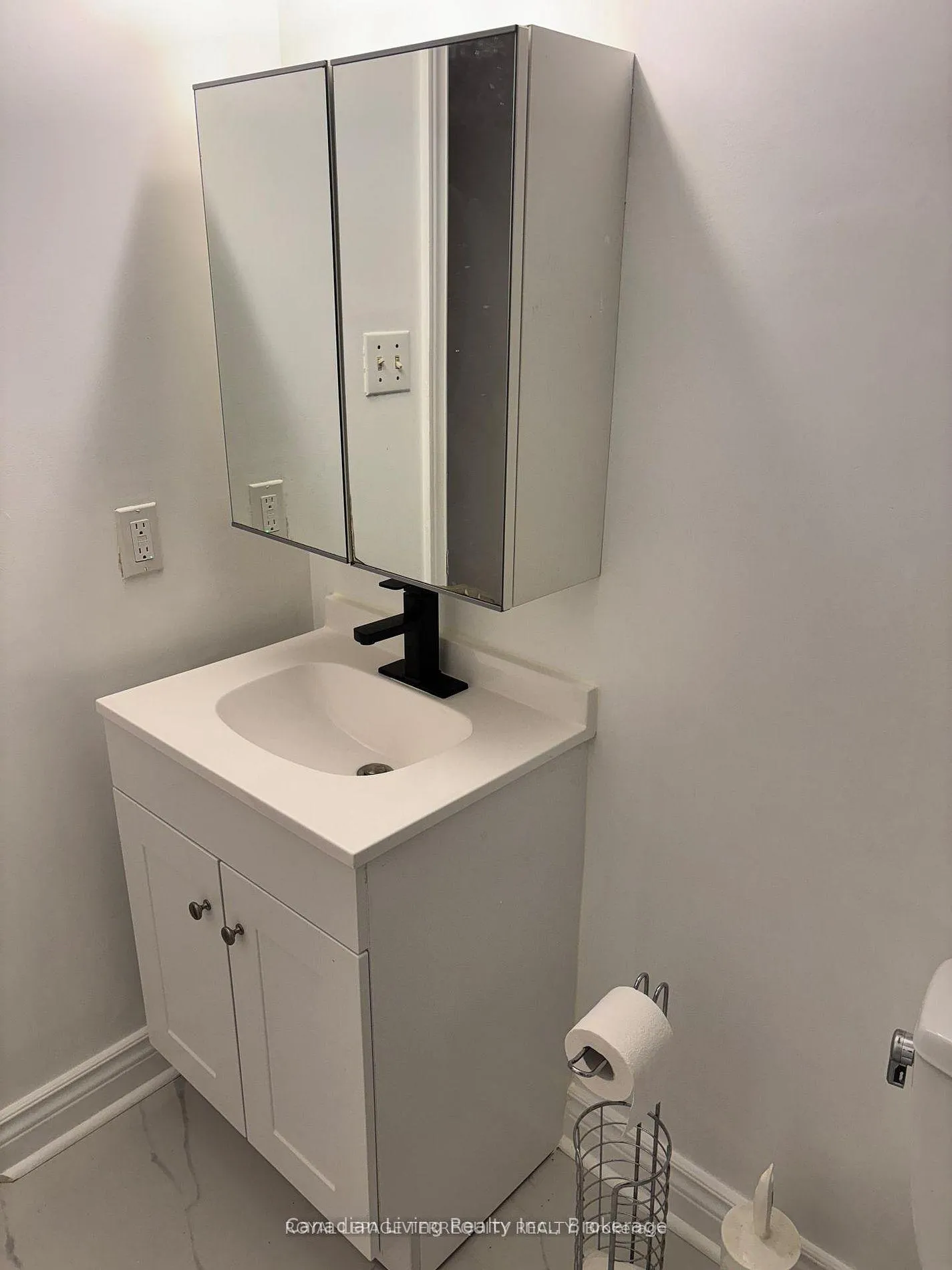 Photo 11 of 19 Cygnus Drive, Richmond Hill, Observatory — HOMEH