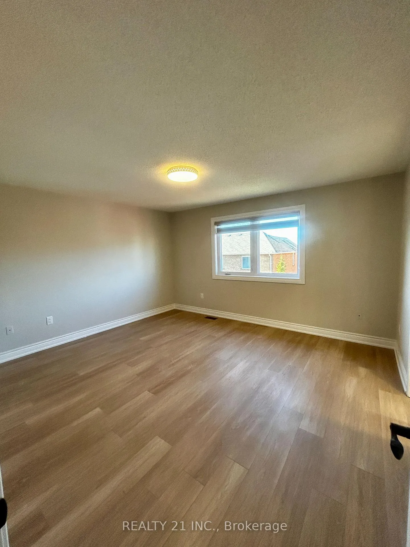 Photo 10 of Unit Main, 56 Coyote Crescent, Scarborough, Rouge — HOMEH