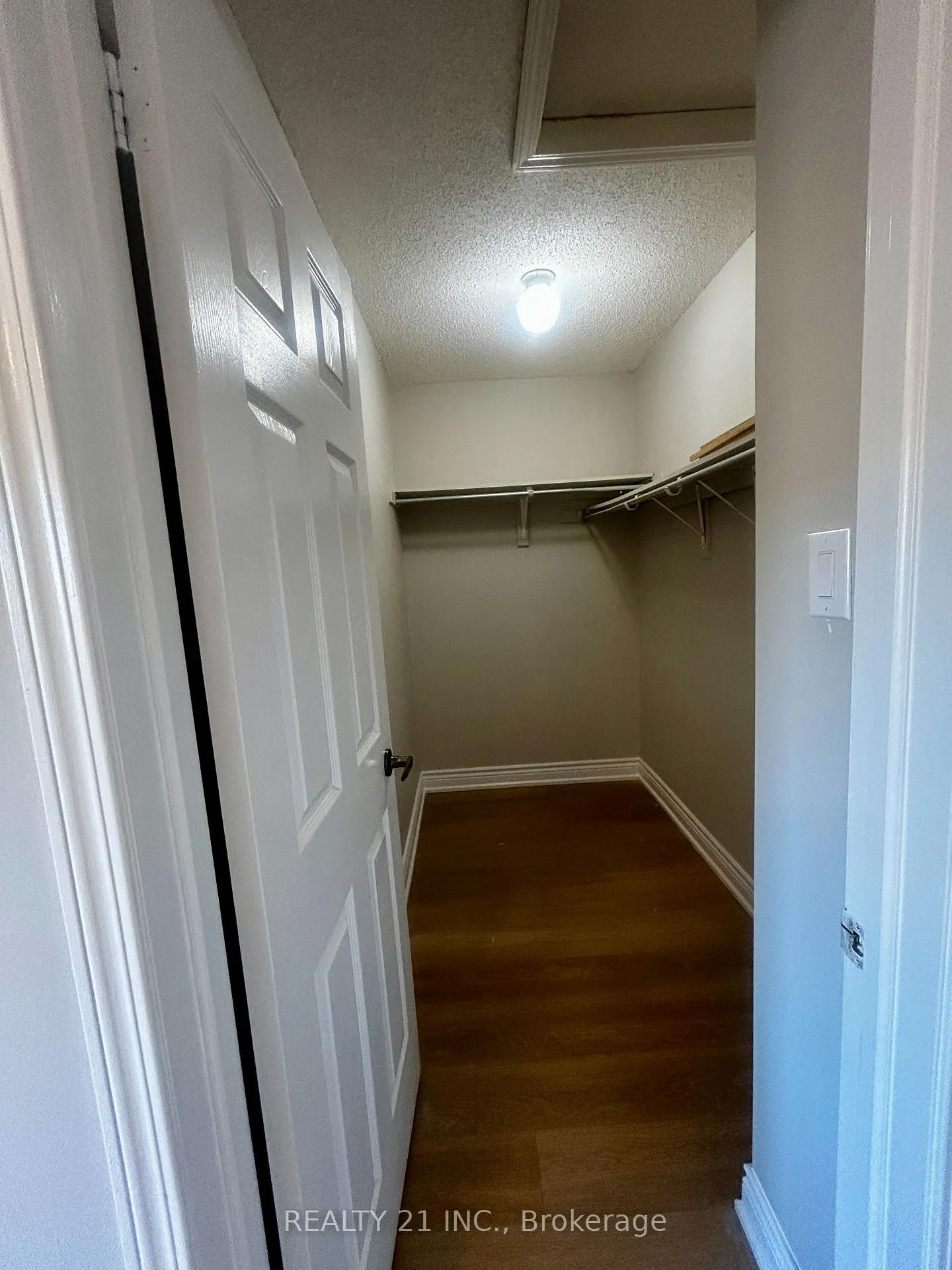 Photo 11 of Unit Main, 56 Coyote Crescent, Scarborough, Rouge — HOMEH