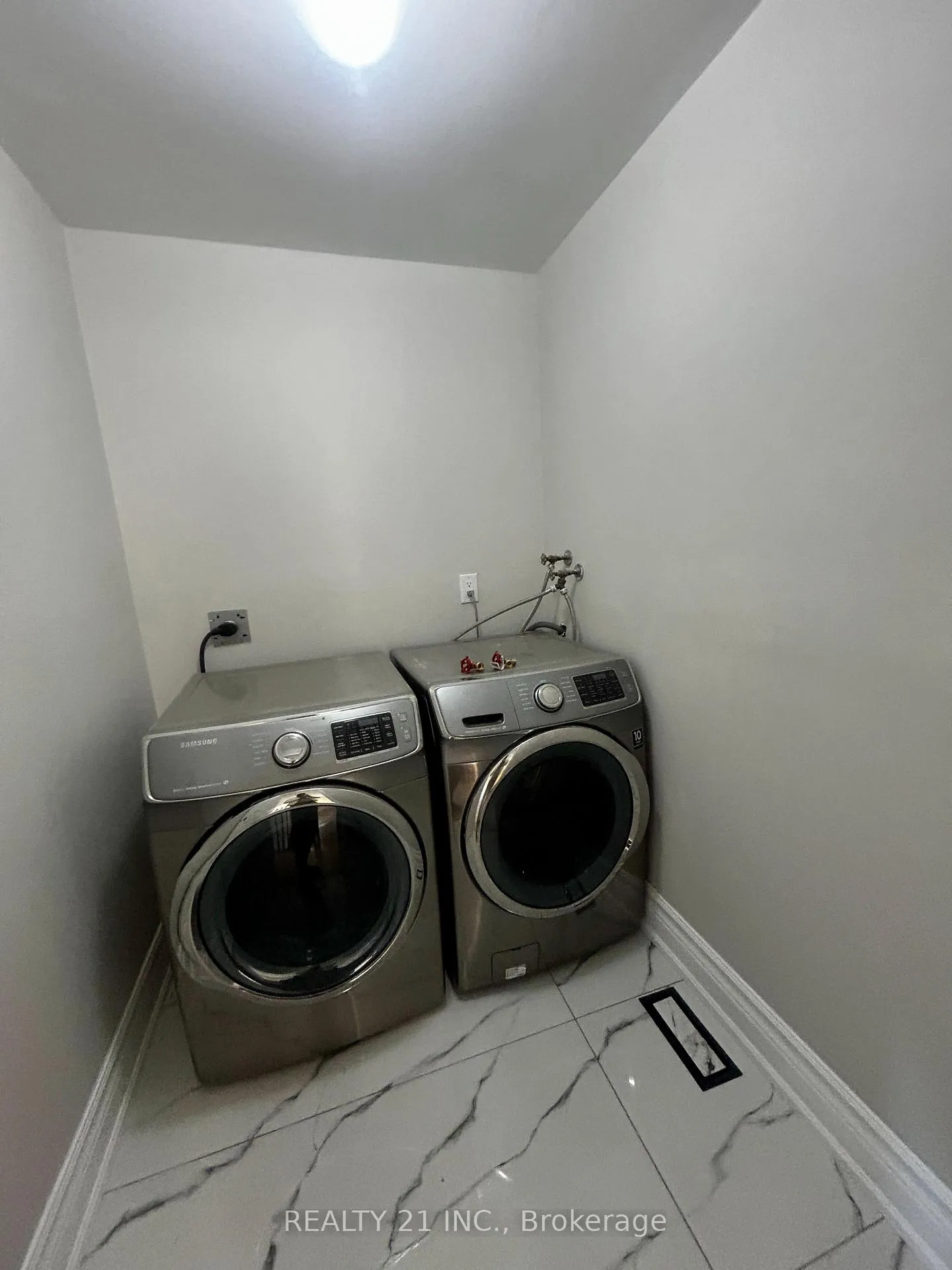 Photo 16 of Unit Main, 56 Coyote Crescent, Scarborough, Rouge — HOMEH