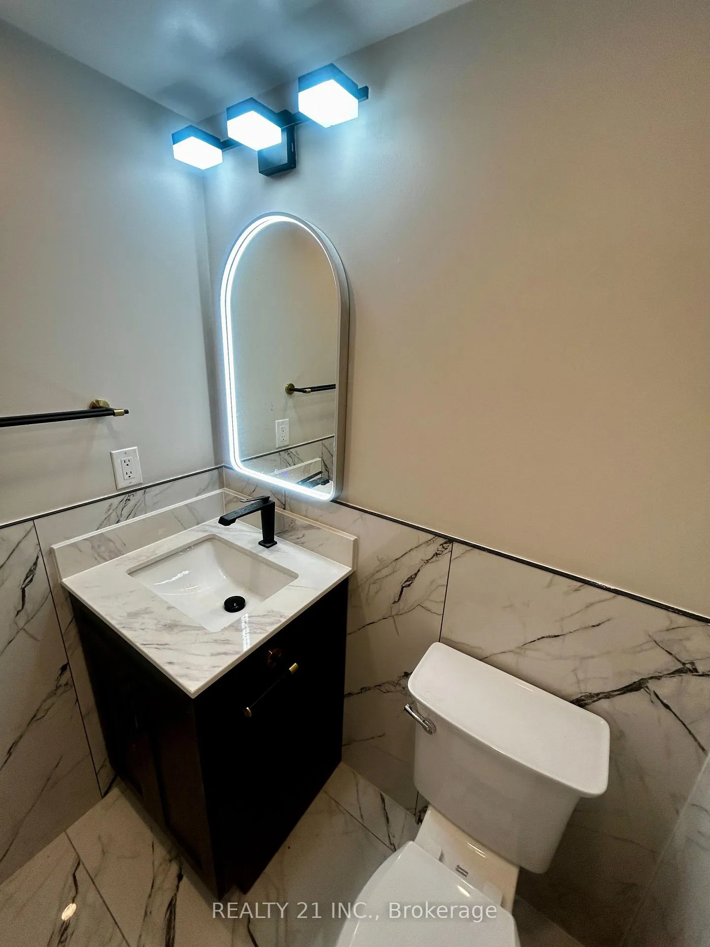 Photo 26 of Unit Main, 56 Coyote Crescent, Scarborough, Rouge — HOMEH