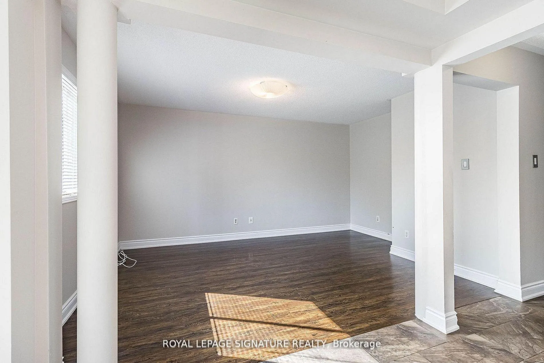 Photo 8 of 37 Richwood Crescent, Brampton, Bram West — HOMEH
