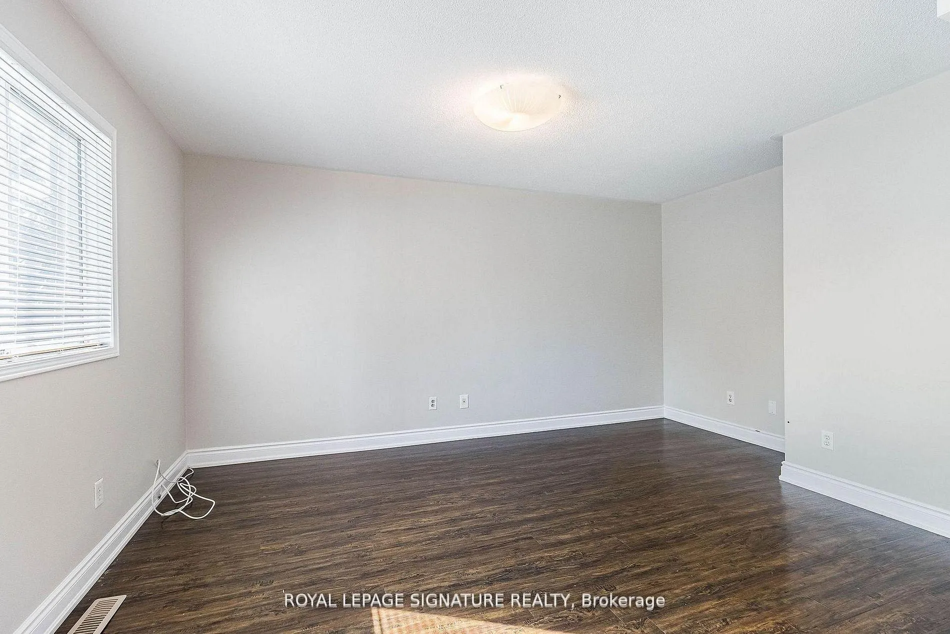 Photo 9 of 37 Richwood Crescent, Brampton, Bram West — HOMEH