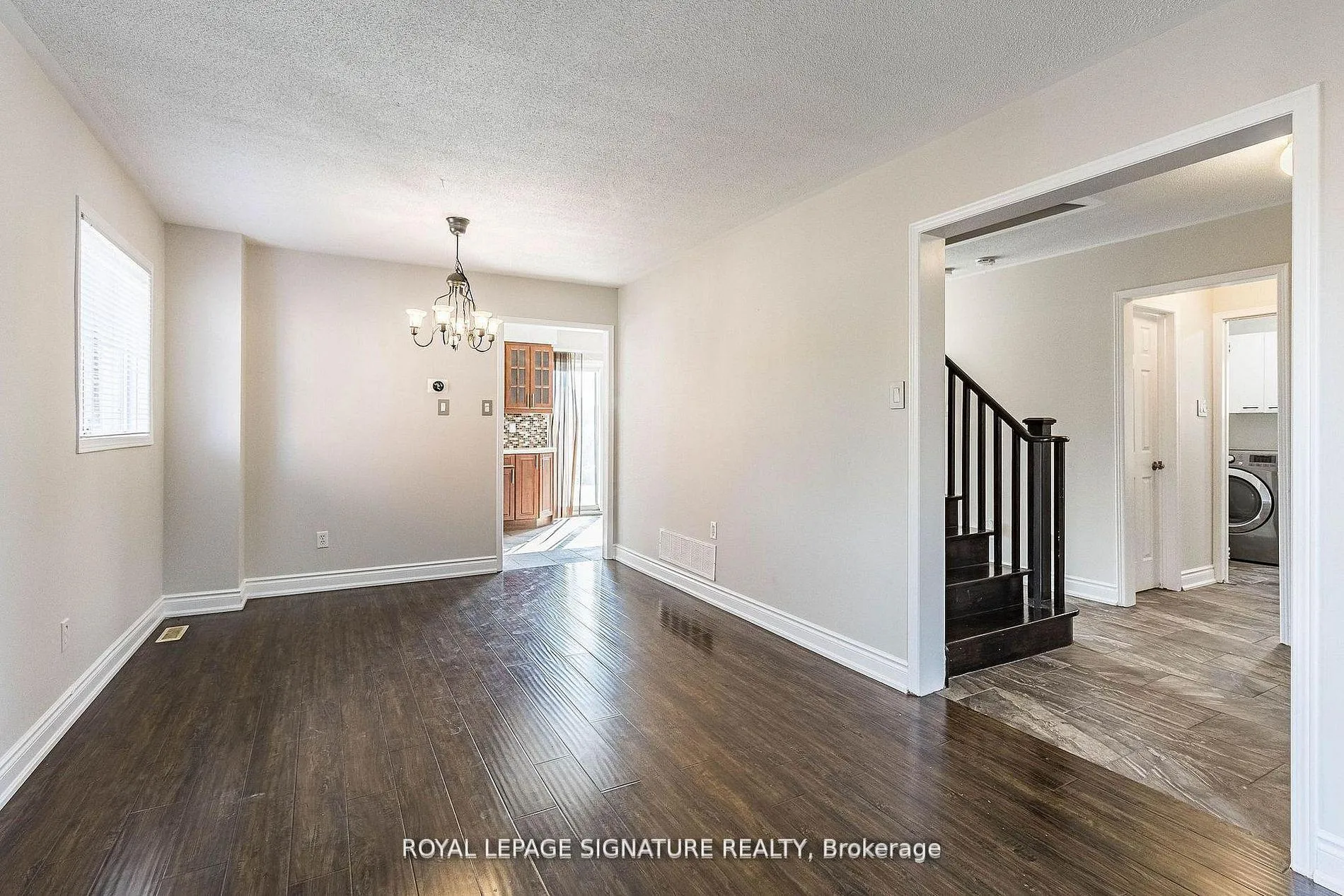 Photo 14 of 37 Richwood Crescent, Brampton, Bram West — HOMEH