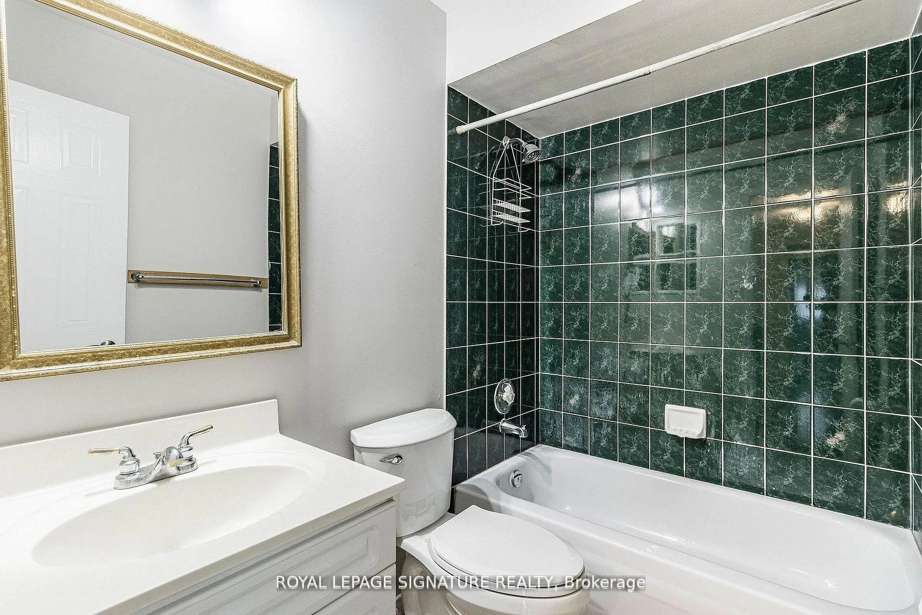 Photo 26 of 37 Richwood Crescent, Brampton, Bram West — HOMEH