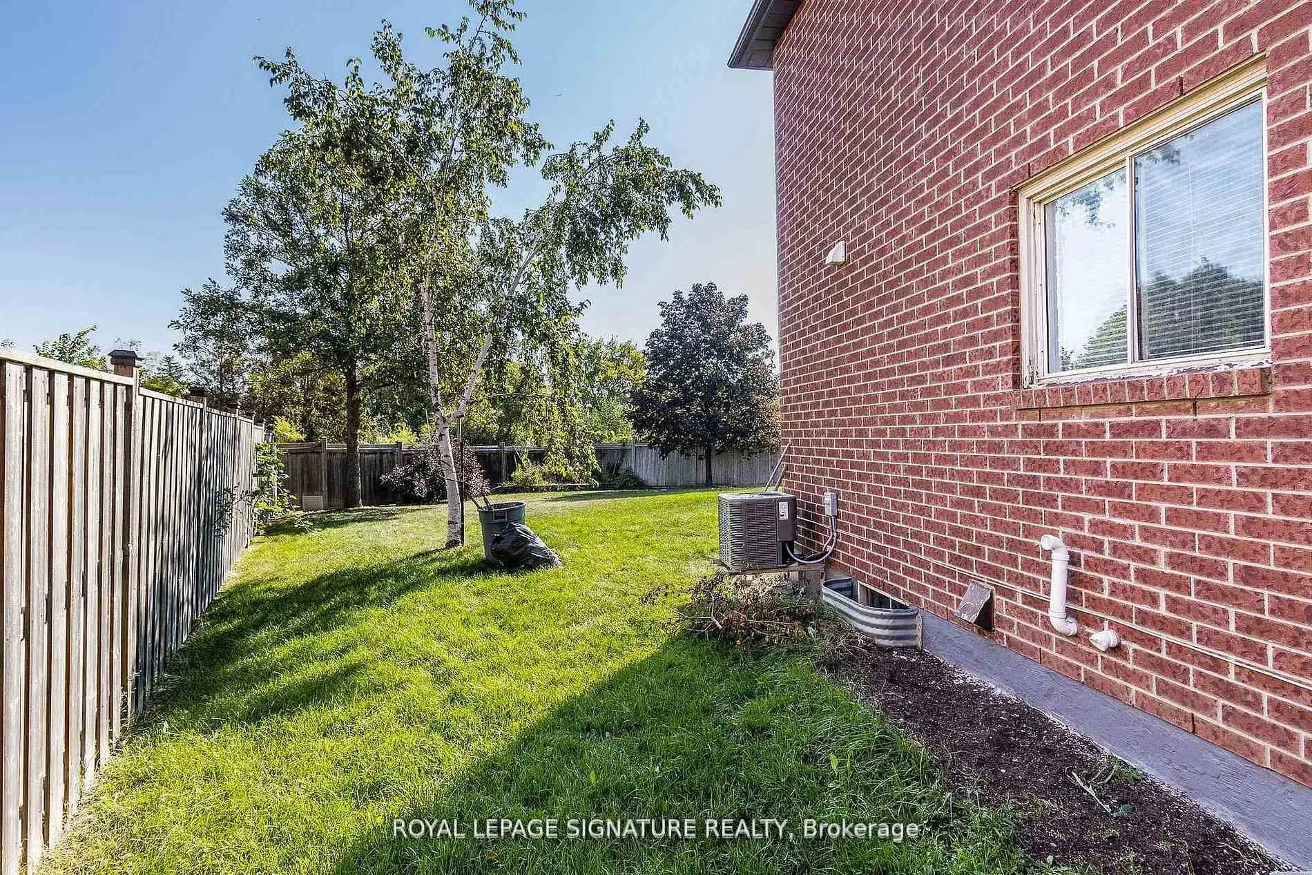 Photo 34 of 37 Richwood Crescent, Brampton, Bram West — HOMEH