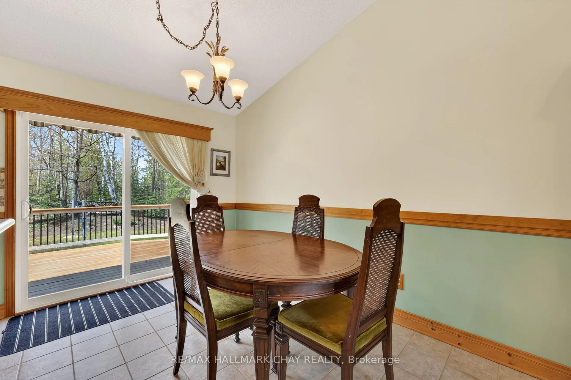 Photo 14 of 34 Rodrium Road, Wasaga Beach — HOMEH