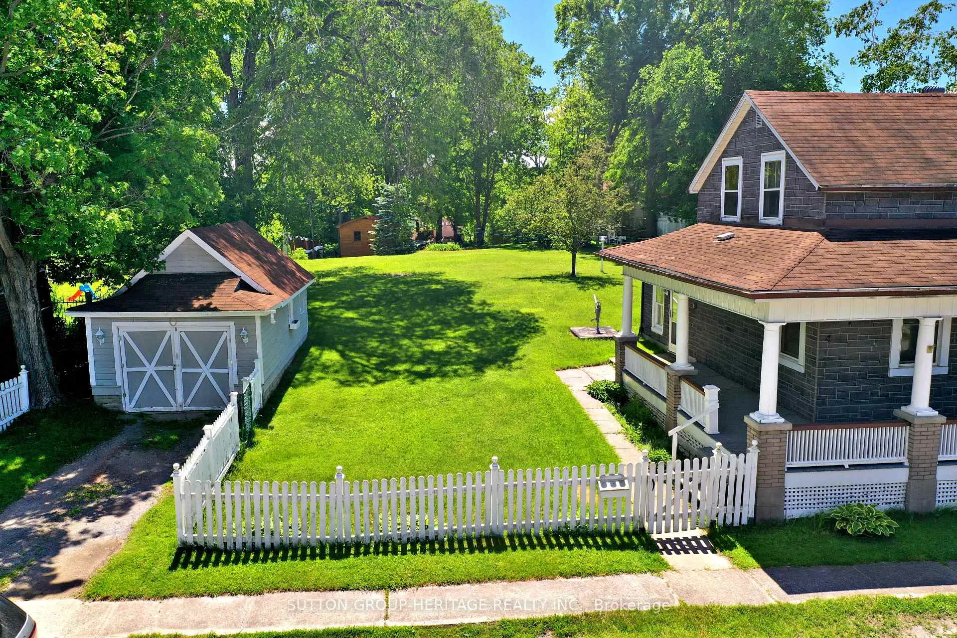 Photo 4 of 54 Munro Street, Brock, Cannington — HOMEH