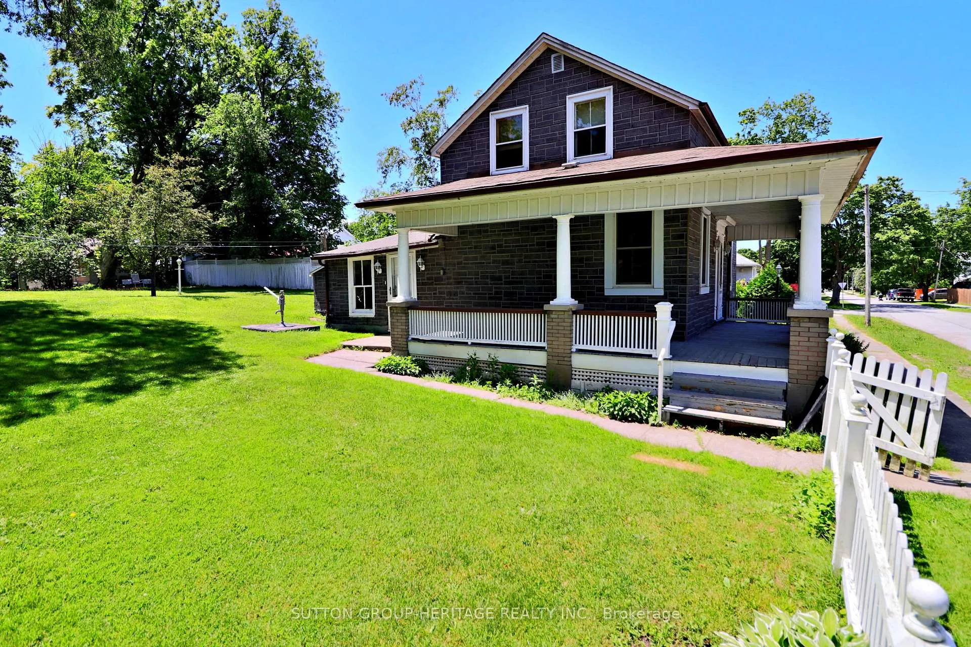 Photo 18 of 54 Munro Street, Brock, Cannington — HOMEH