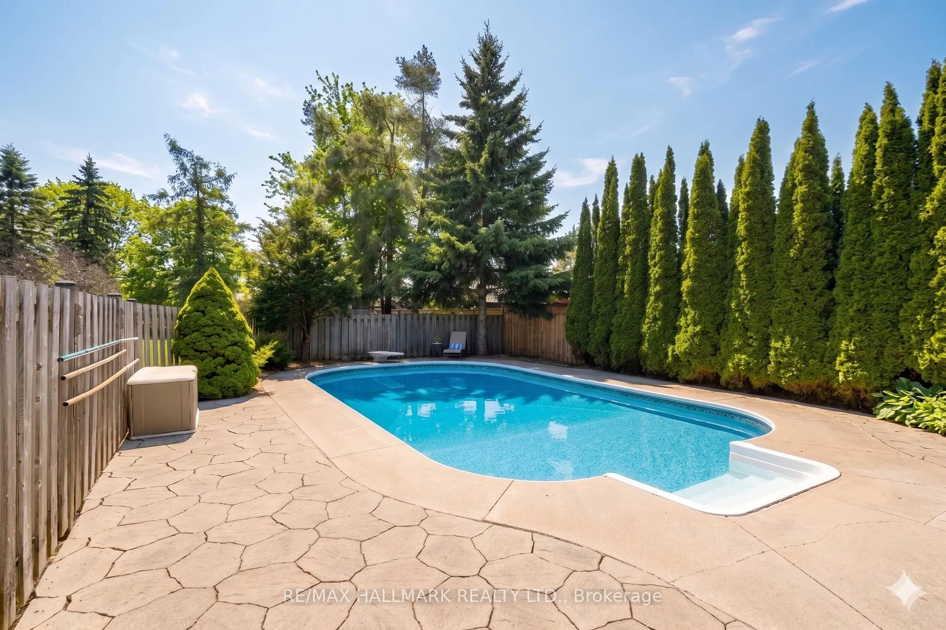 Photo 31 of 215 Parkside Crescent, Innisfil, Stroud — HOMEH