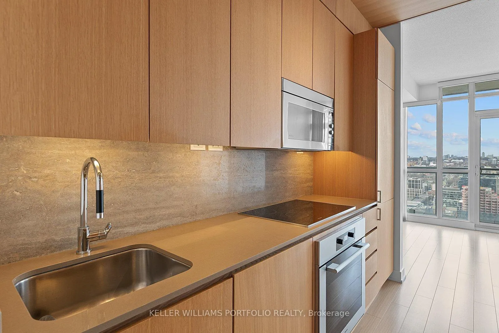 Photo 26 of Unit 3916, 15 Iceboat Terrace, Toronto, Waterfront Communities — HOMEH