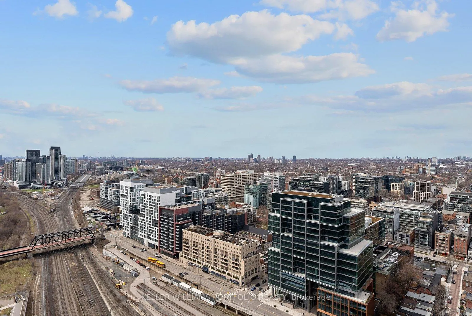 Photo 29 of Unit 3916, 15 Iceboat Terrace, Toronto, Waterfront Communities — HOMEH