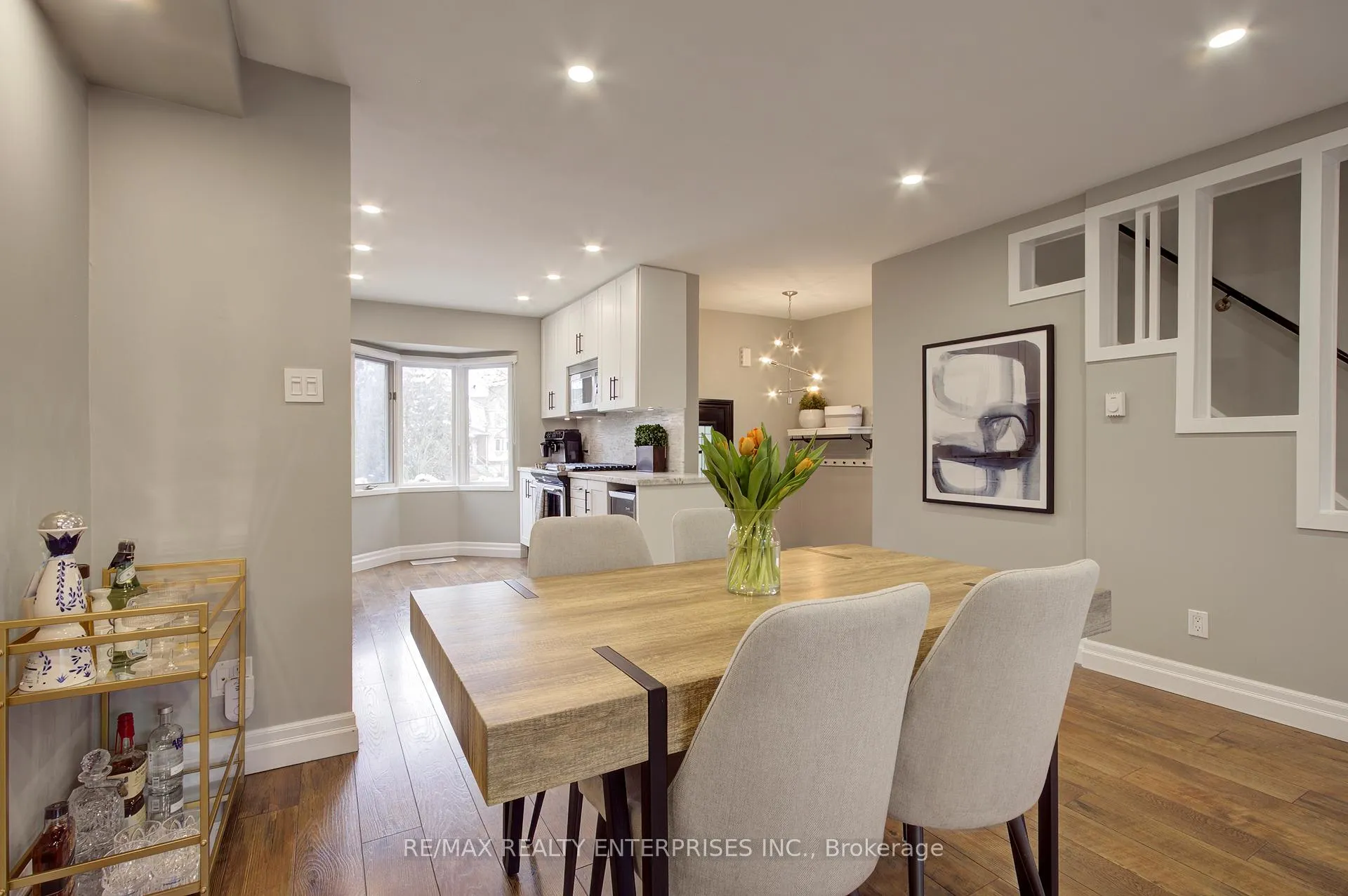 Photo 13 of 7 Normandy Place, Oakville, Central — HOMEH