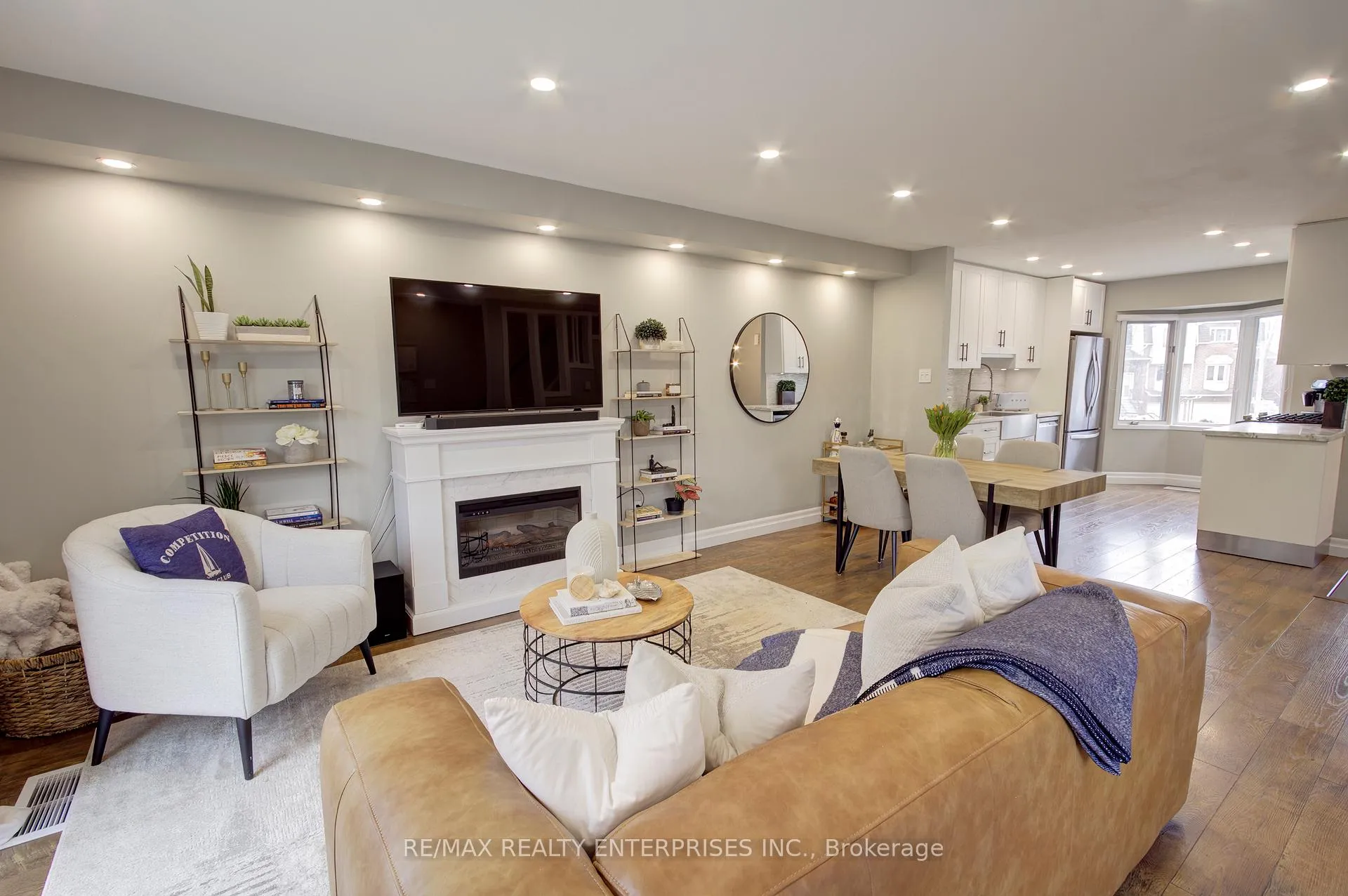 Photo 15 of 7 Normandy Place, Oakville, Central — HOMEH