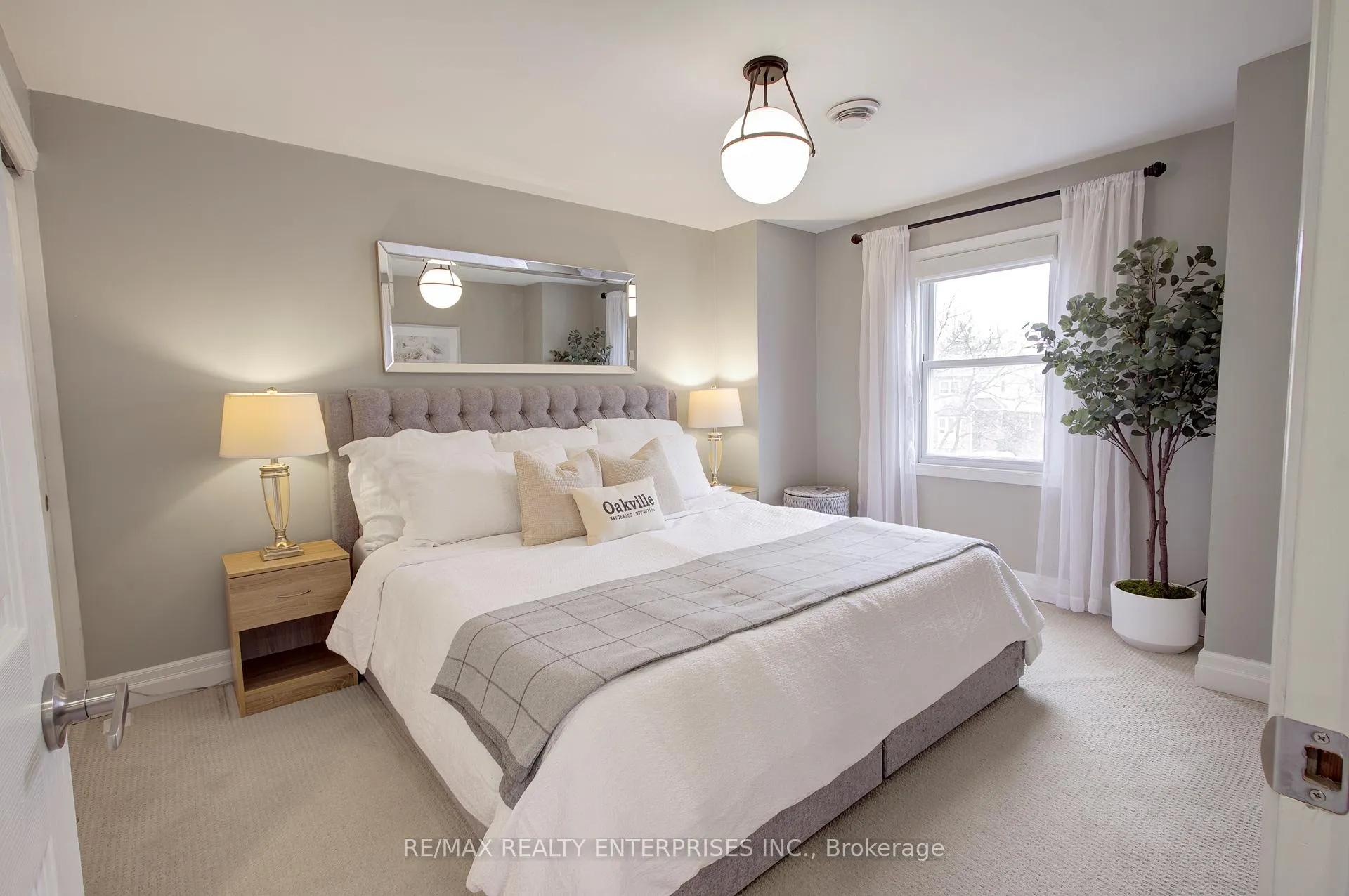 Photo 20 of 7 Normandy Place, Oakville, Central — HOMEH