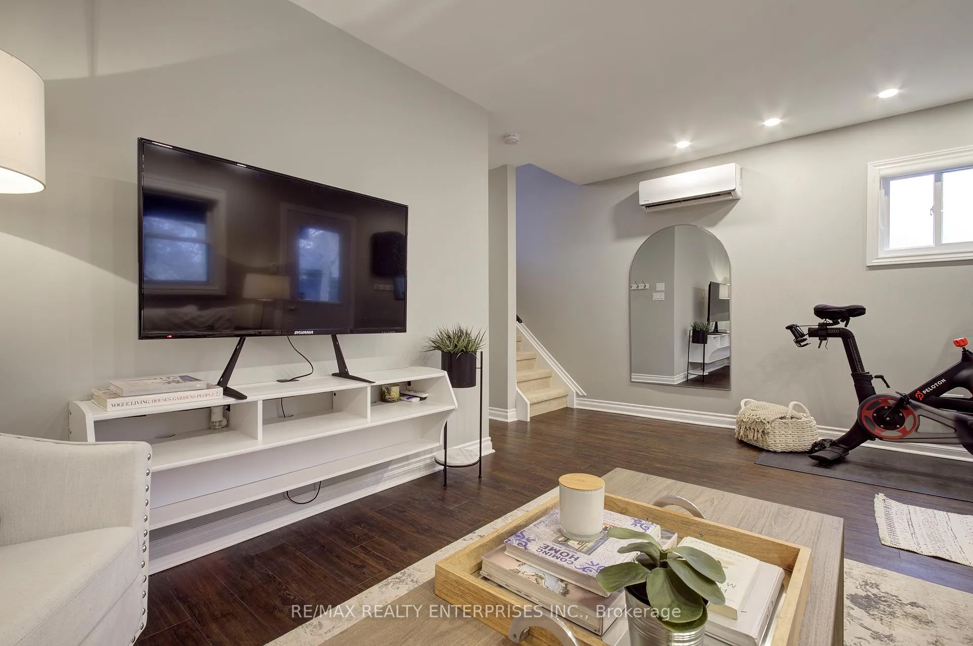 Photo 28 of 7 Normandy Place, Oakville, Central — HOMEH