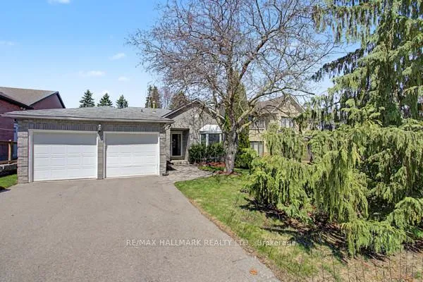 Photo 2 of 10 Haskell Crescent, Aurora, Aurora Highlands — HOMEH