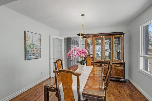 Photo 7 of 10 Haskell Crescent, Aurora, Aurora Highlands — HOMEH