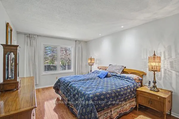 Photo 14 of 10 Haskell Crescent, Aurora, Aurora Highlands — HOMEH