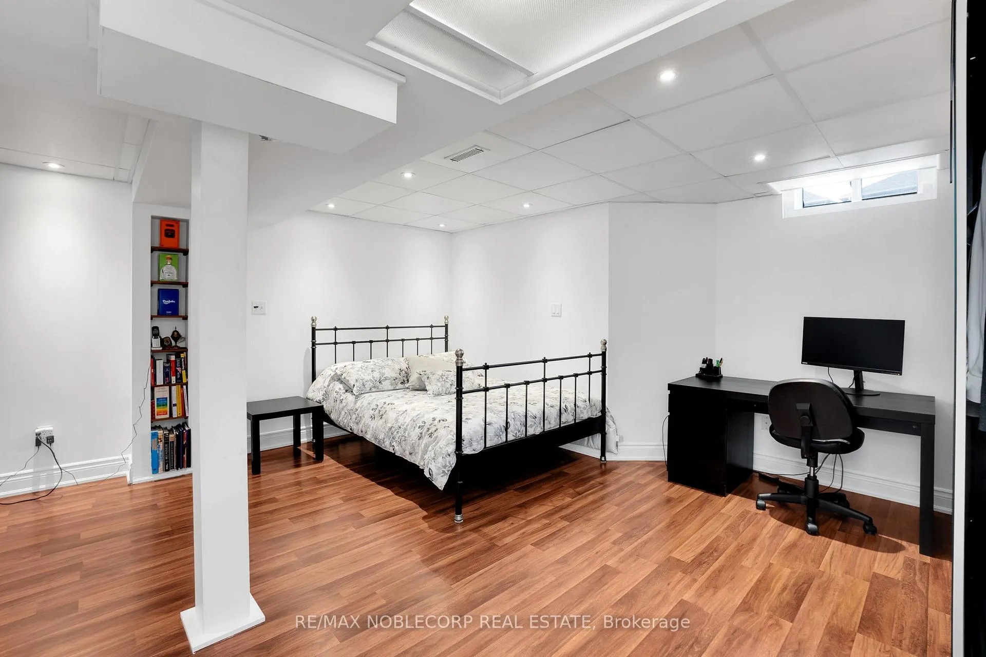 Photo 30 of 239 Royal Appian Crescent, Vaughan, Maple — HOMEH