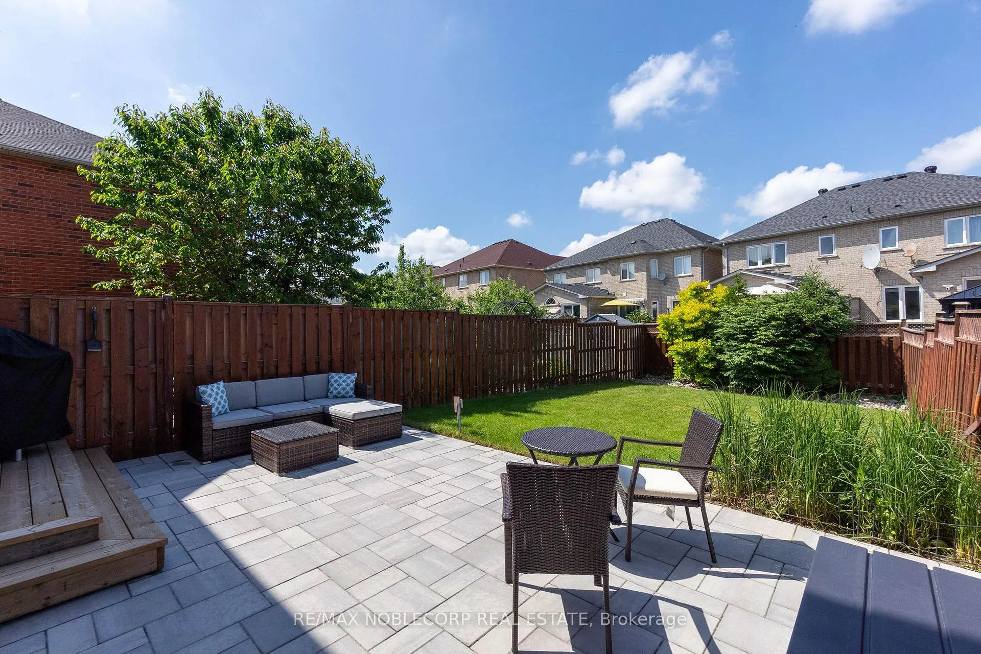 Photo 34 of 239 Royal Appian Crescent, Vaughan, Maple — HOMEH