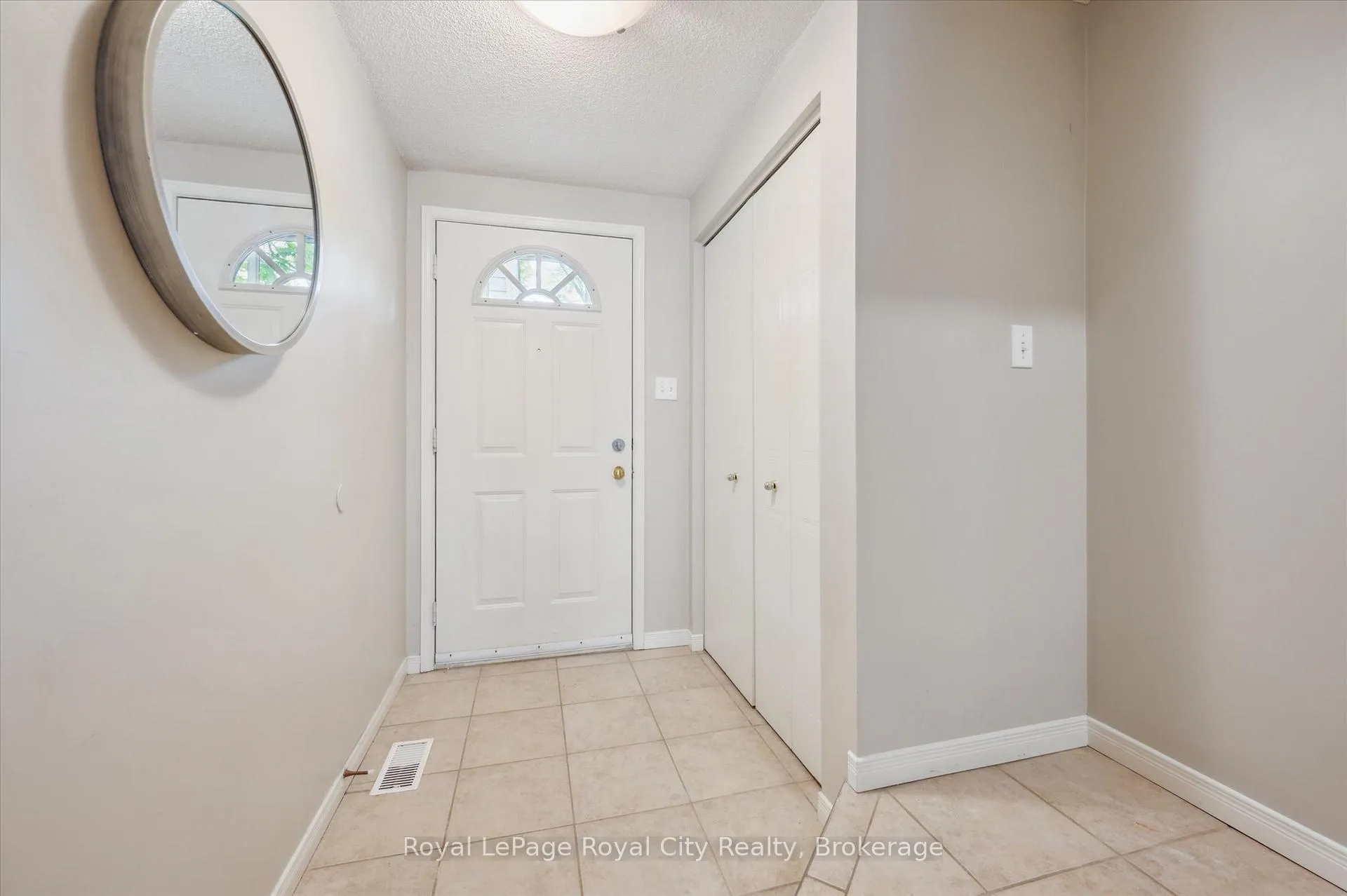 Photo 5 of Unit 2, 66 Rodgers Road, Guelph, Kortright West — HOMEH