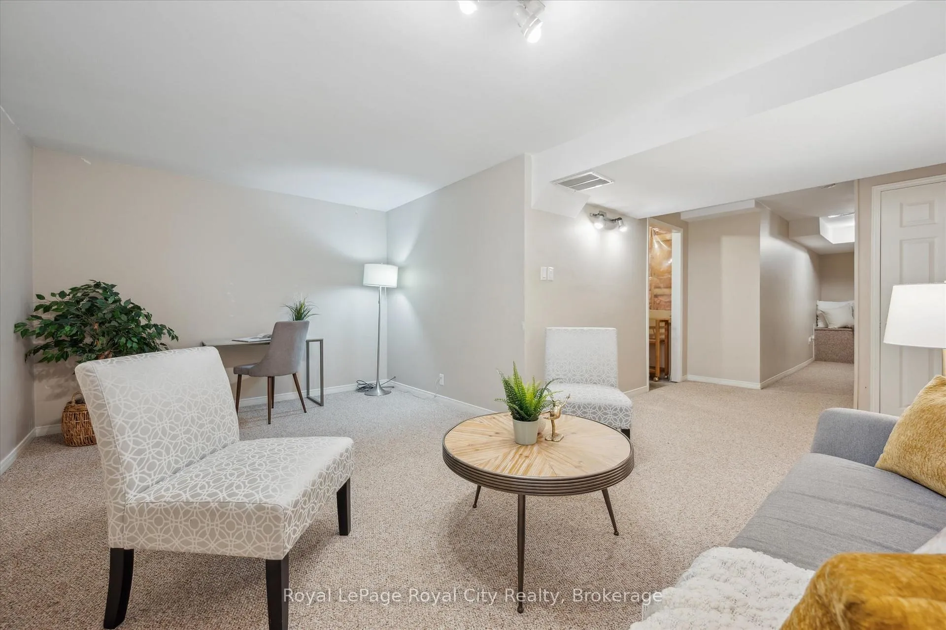 Photo 8 of Unit 2, 66 Rodgers Road, Guelph, Kortright West — HOMEH