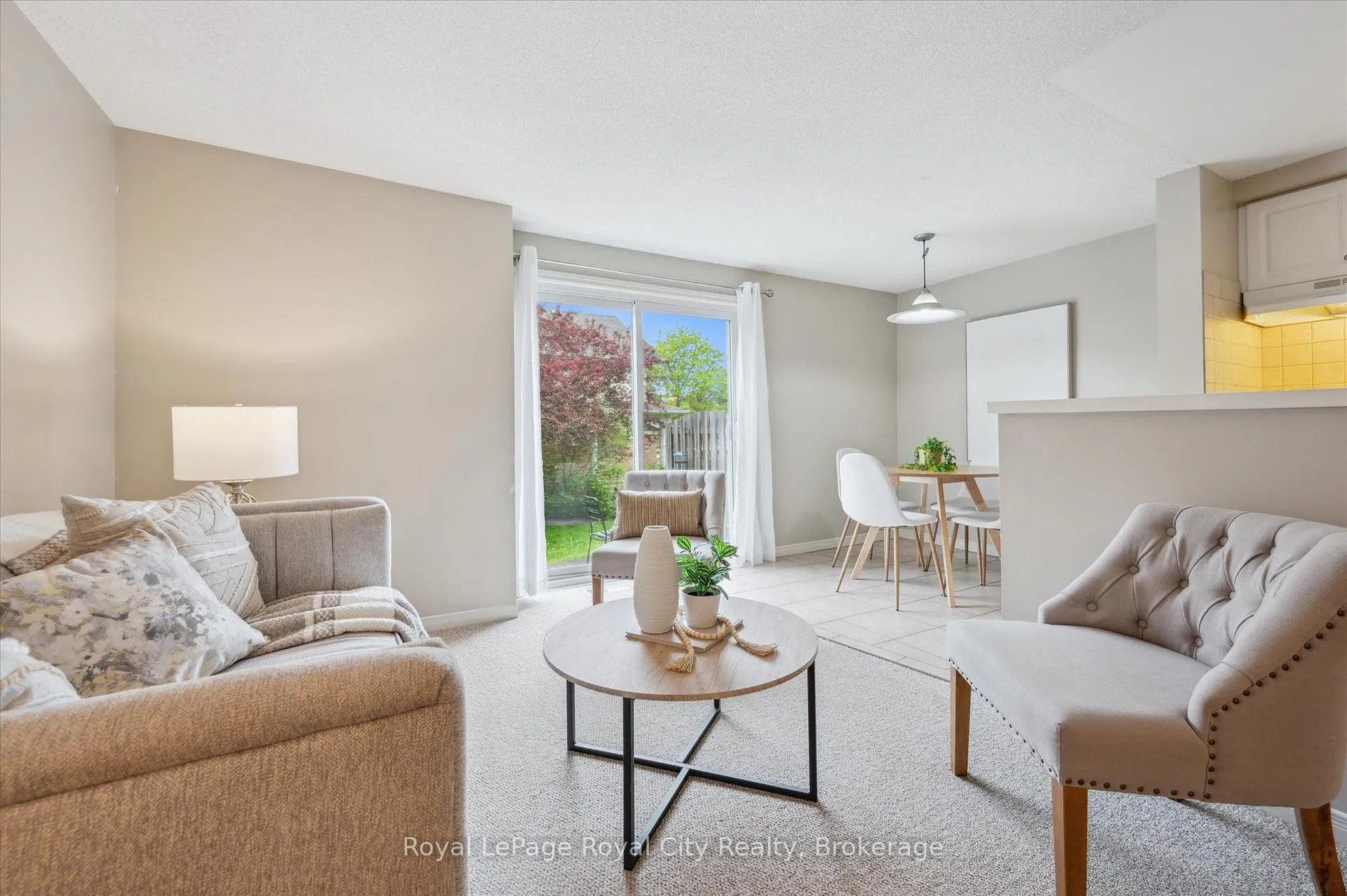 Photo 13 of Unit 2, 66 Rodgers Road, Guelph, Kortright West — HOMEH