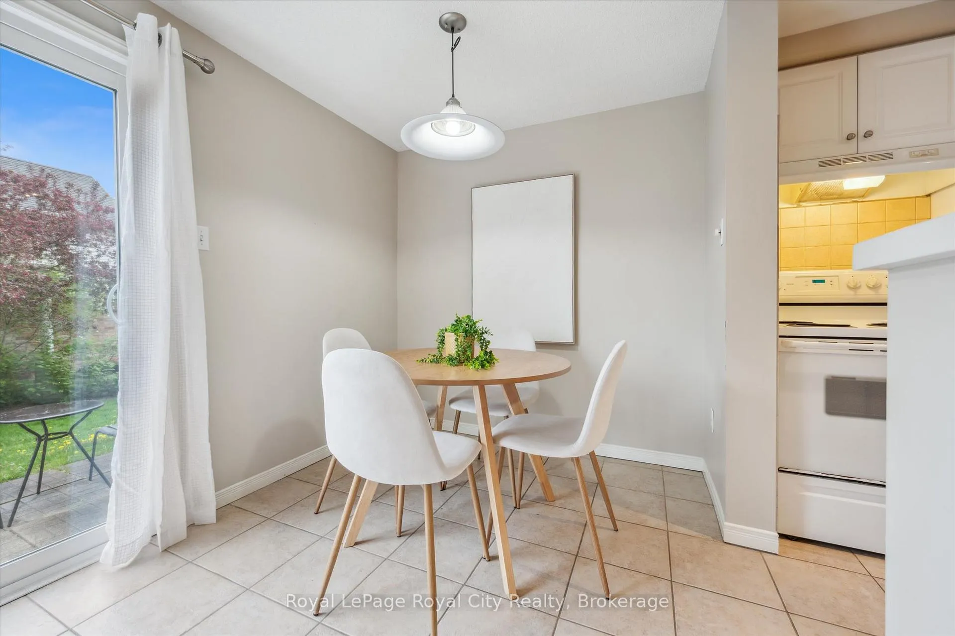 Photo 17 of Unit 2, 66 Rodgers Road, Guelph, Kortright West — HOMEH