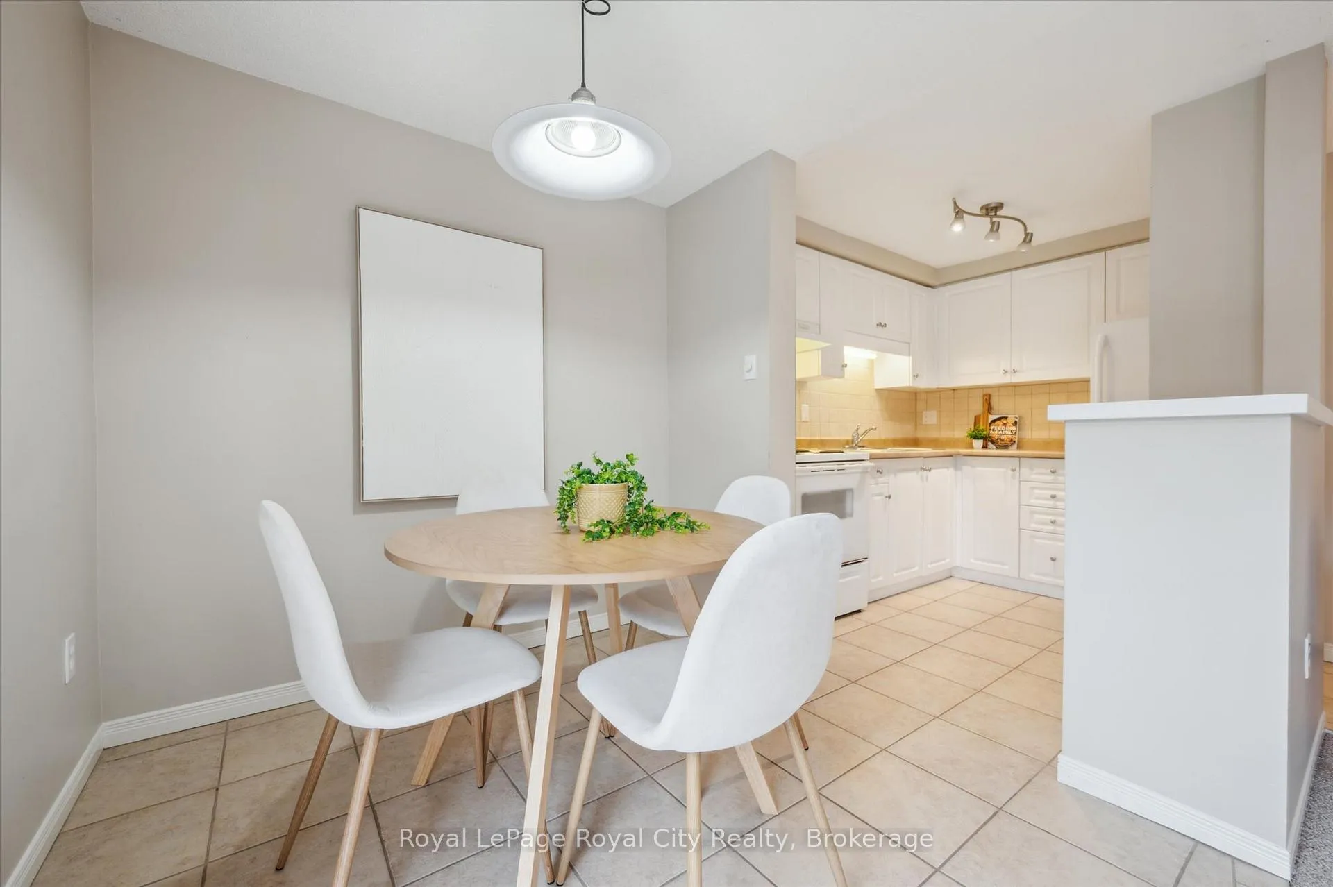 Photo 18 of Unit 2, 66 Rodgers Road, Guelph, Kortright West — HOMEH