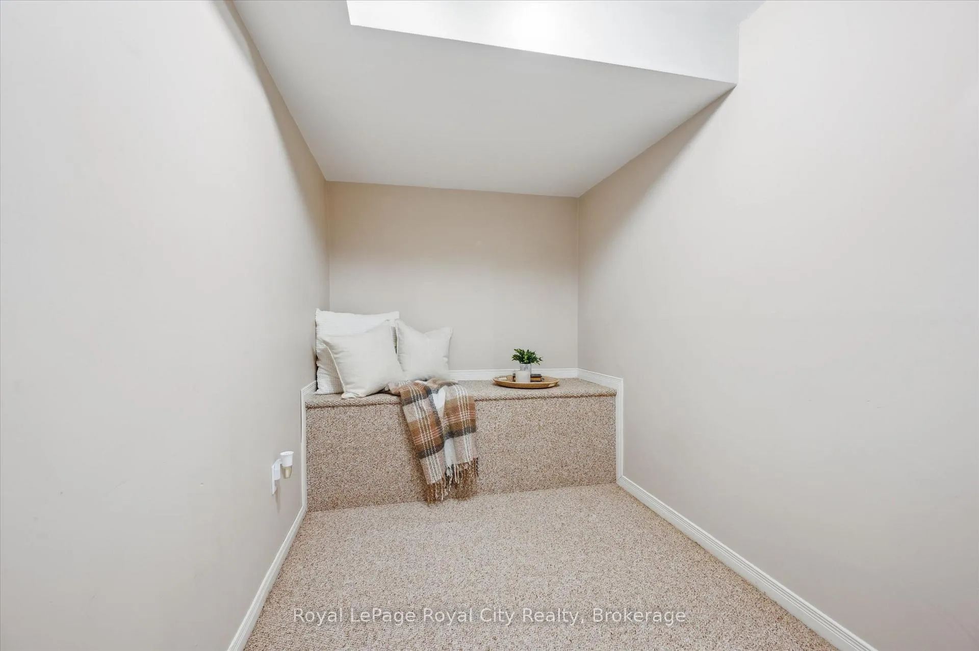 Photo 30 of Unit 2, 66 Rodgers Road, Guelph, Kortright West — HOMEH