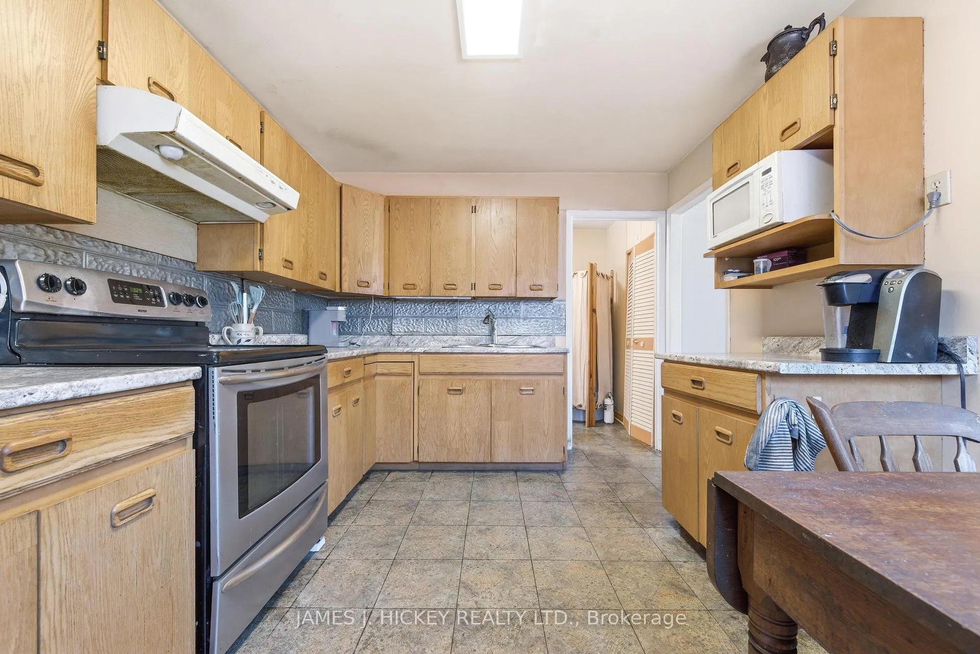 Photo 10 of 38 Beach Avenue, Deep River — HOMEH