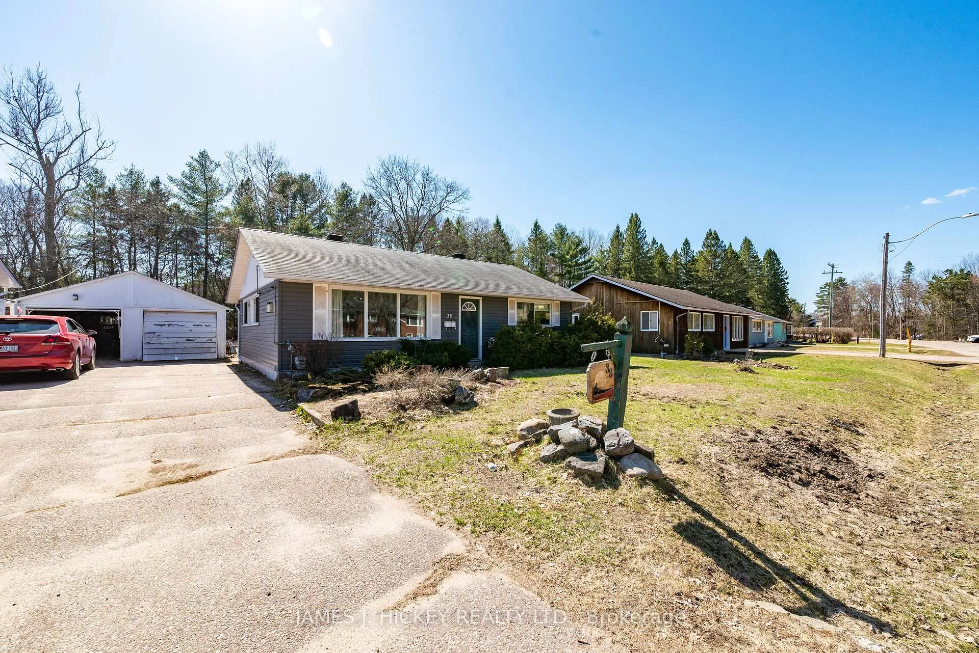 Photo 33 of 38 Beach Avenue, Deep River — HOMEH