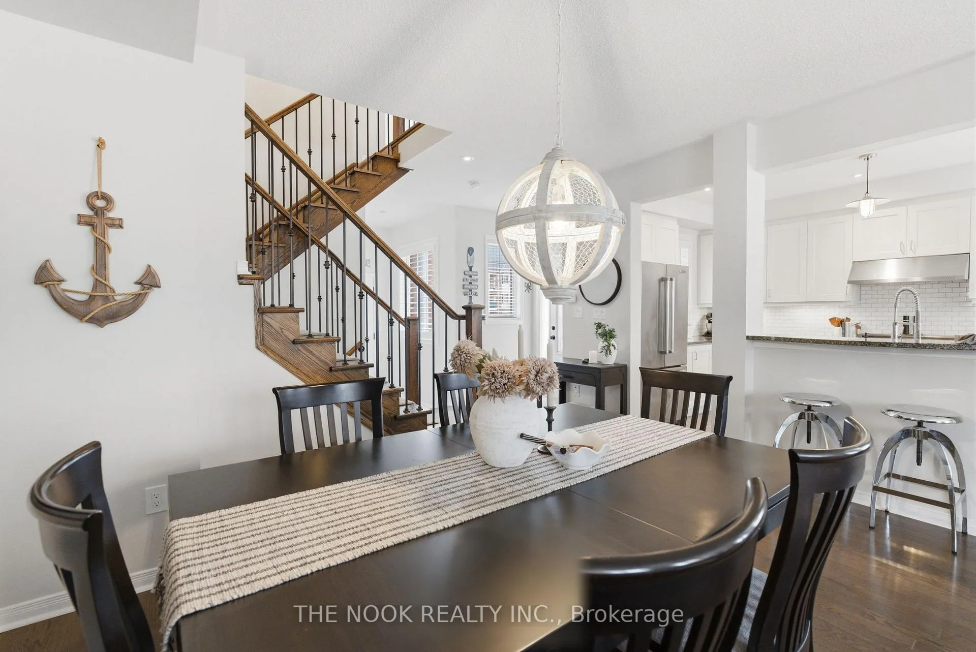 Photo 15 of 320 Lakebreeze Drive N, Clarington, Newcastle — HOMEH