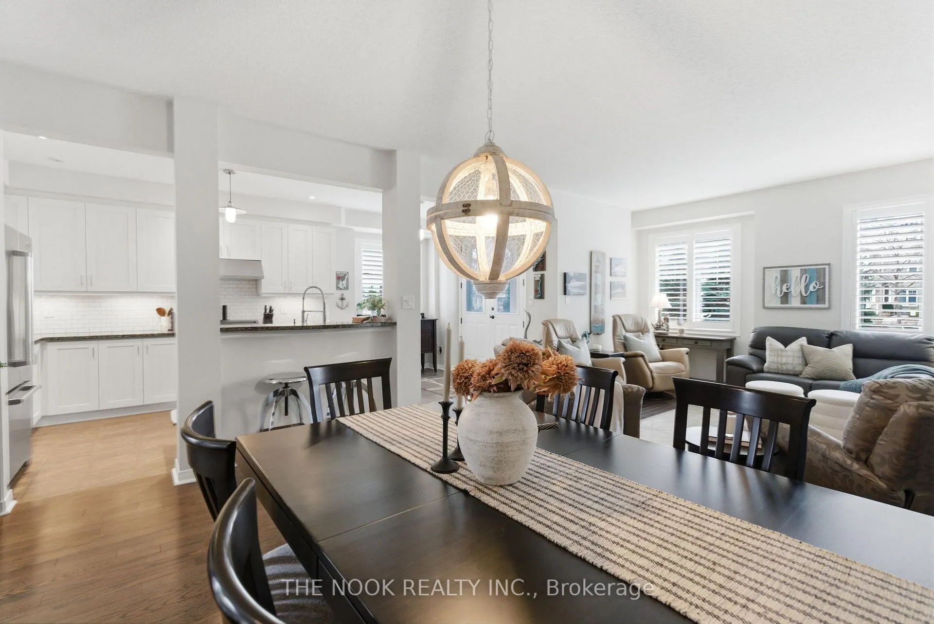 Photo 16 of 320 Lakebreeze Drive N, Clarington, Newcastle — HOMEH