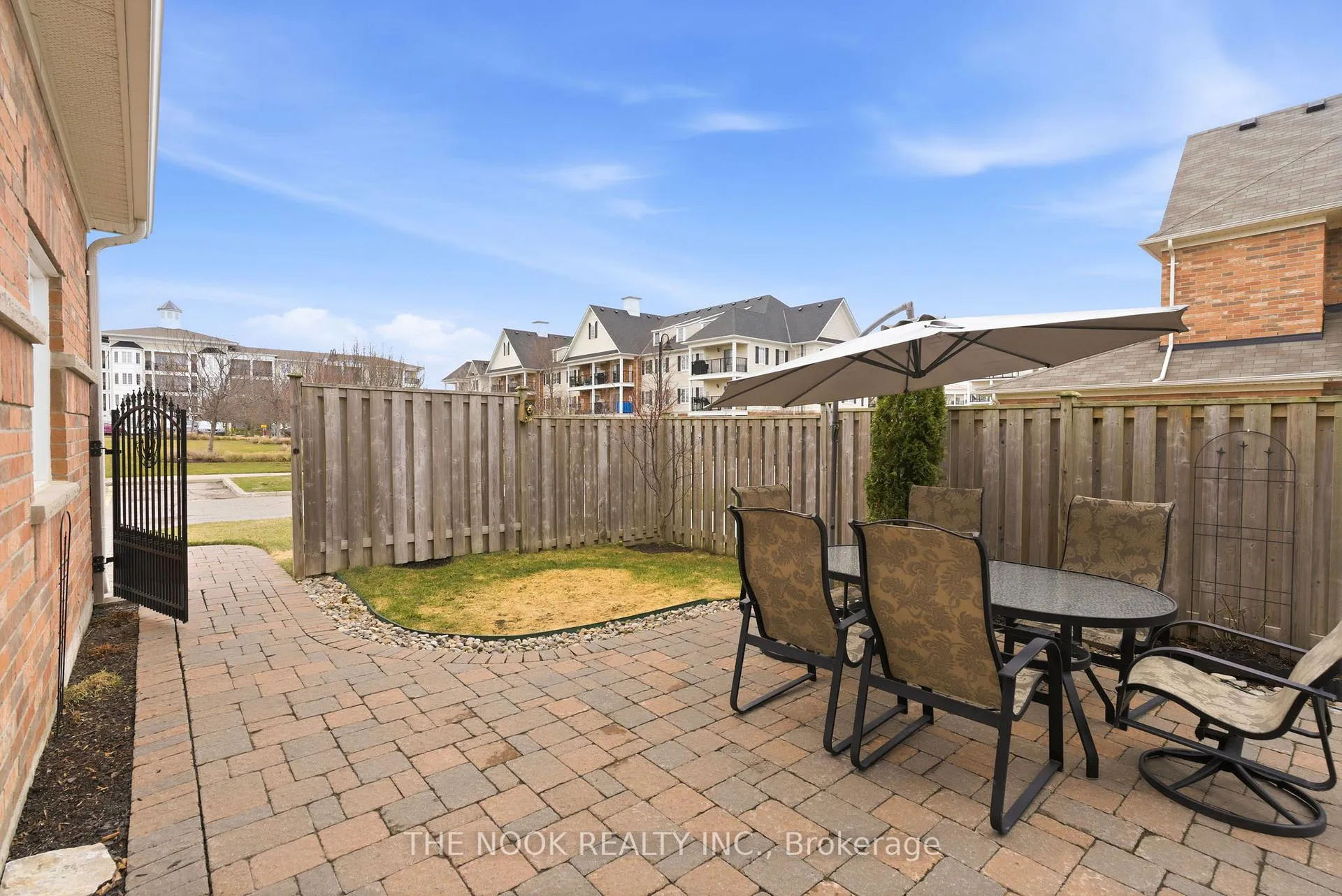 Photo 37 of 320 Lakebreeze Drive N, Clarington, Newcastle — HOMEH