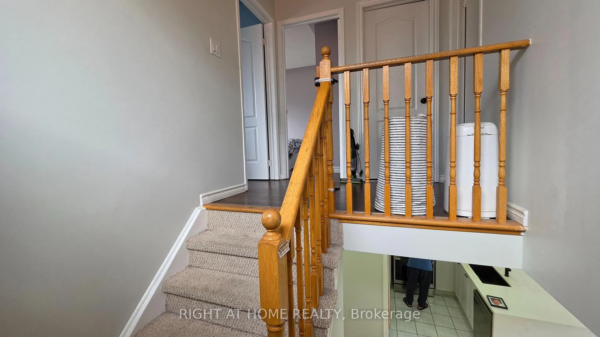 Photo 22 of 15 Tanglemere Crescent, Brampton, Fletcher's Meadow — HOMEH